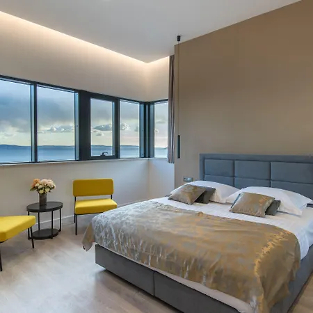 Seascape Luxury 4*