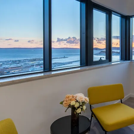 Seascape Luxury بيت ضيافة 4*